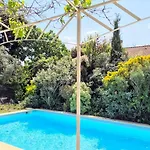 Villa Notre-dame Avec Piscine *