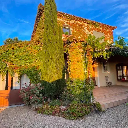 Notre-dame Avec Piscine * רושפור-דו-גאר