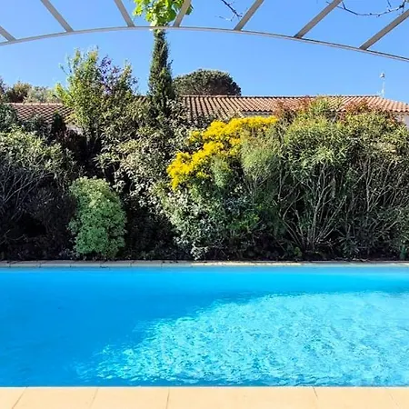 Βίλα Notre-dame Avec Piscine Rochefort-du-Gard