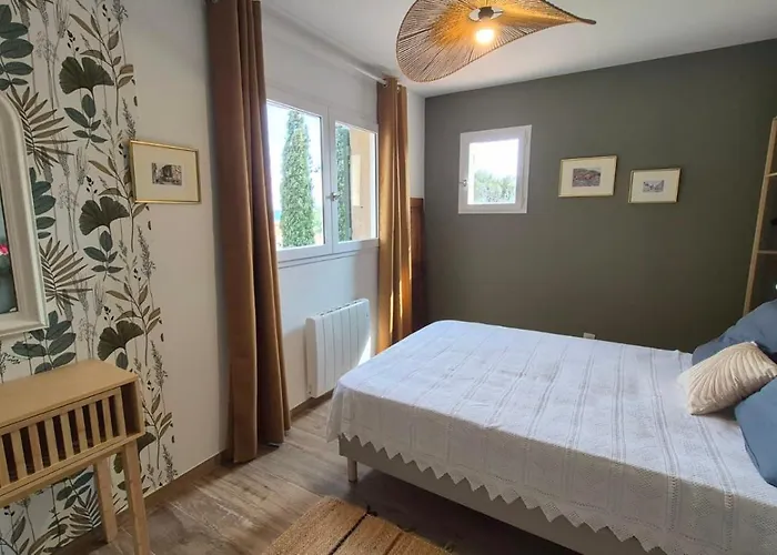 Notre-dame Avec Piscine